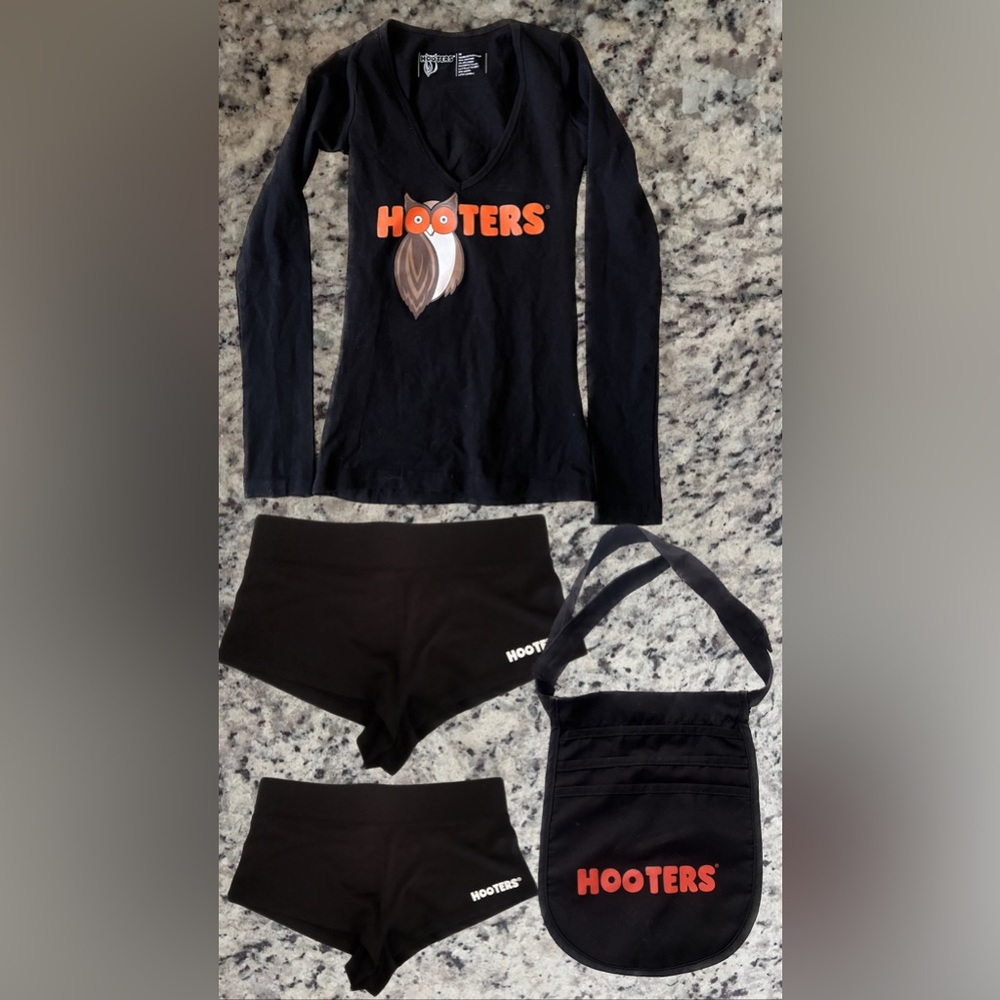 Black Hooters Girl Bundle
